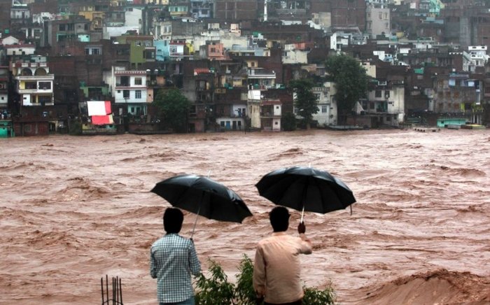 Pakistan flash floods, heavy rain kill 45 in just days