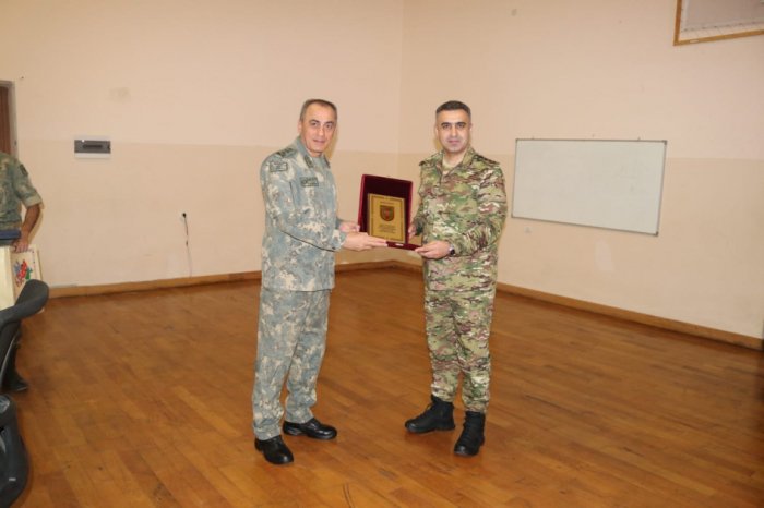 Hərbi prokuror bayram günləri sərhədlərdə    I FOTO   