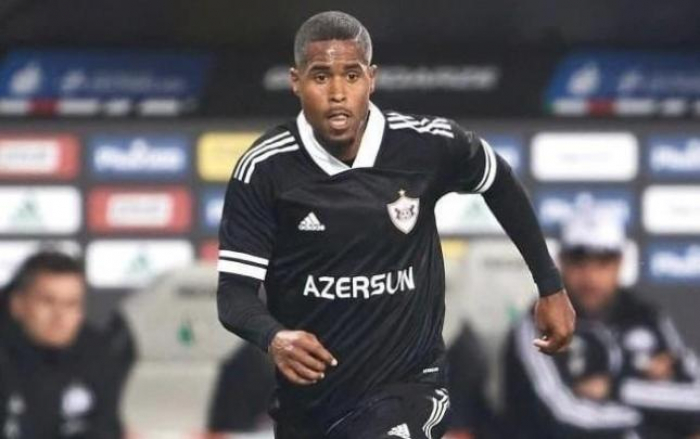 "Qarabağ" daha bir futbolçunun gedişini elan edib  
