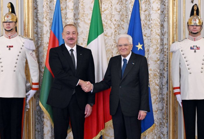   President Ilham Aliyev congratulates Italian counterpart on Republic Day  