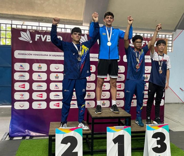 Azerbaijani badminton players win triple gold in Venezuela