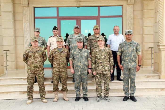   Azerbaijani, Kazakh military representatives meet in Baku  