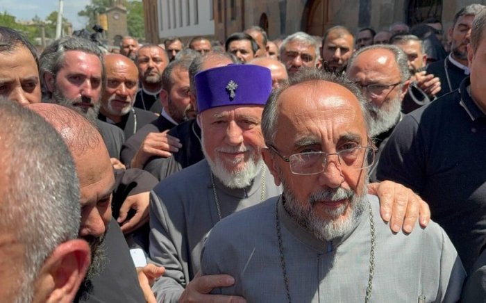    Arxiyepiskop Mikael Acapaxyan həbs edilib   