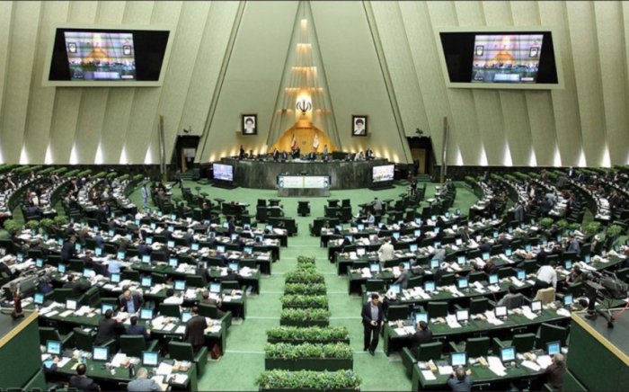 Iranisches Parlament hat der Aussetzung der Zusammenarbeit mit der IAEA zugestimmt 