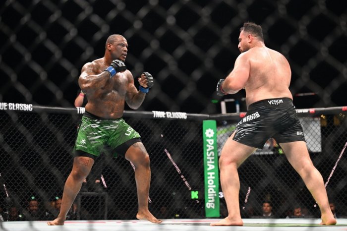 UFC fight night kicks off in Baku