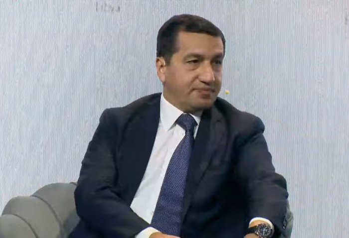       Hikmət Hacıyev:    "Avropa İttifaqının nə istədiyi aydın deyil"   
