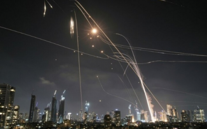   Ein Toter und 63 Verletzte bei iranischen Angriffen auf Israel  
