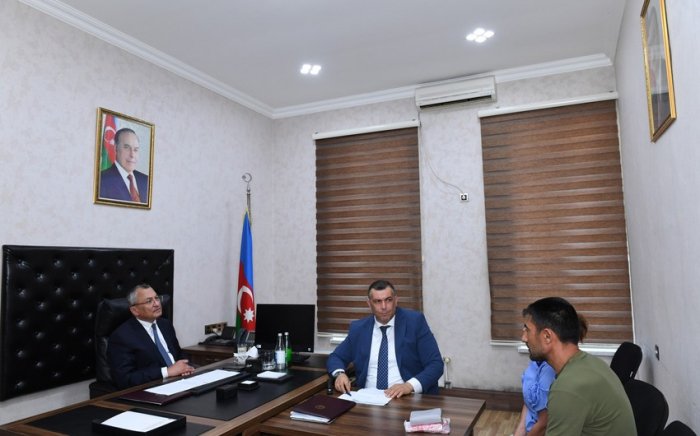Rövşən Rzayev vətəndaş qəbulu keçirib  
