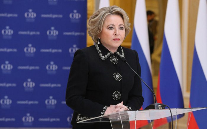 Paşinyan Matviyenko ilə görüşüb  
