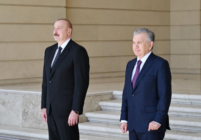    Prezident ilə özbək həmkarının təkbətək görüşü keçirilib |  YENİLƏNİB   
