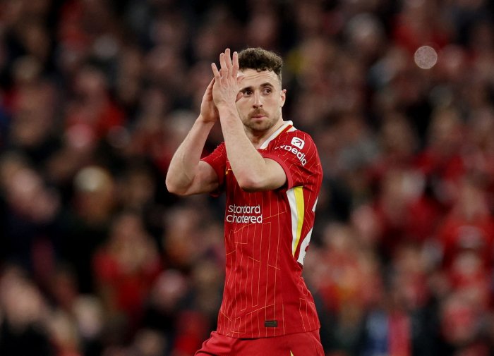   Liverpool star Diogo Jota dies in car crash aged 28  