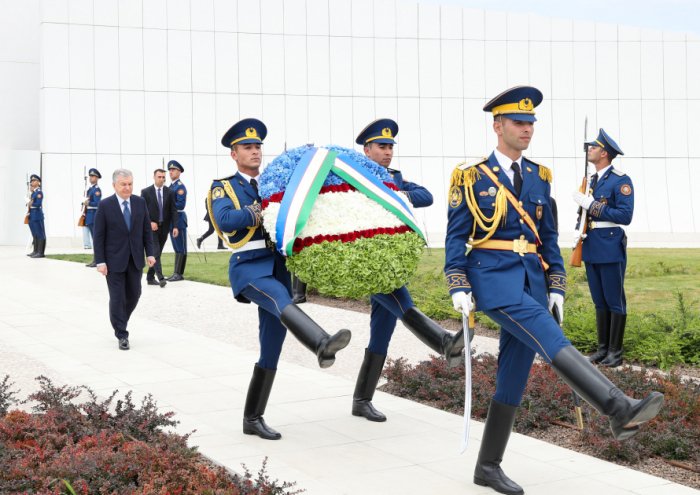  President of Uzbekistan visits Victory Park in Baku 