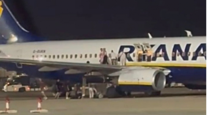 At least 18 people injured after fire alert on Ryanair plane in Majorca
