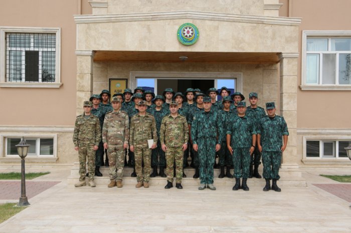 Hərbi prokuror sərhədçilərlə birlikdə    I FOTO   