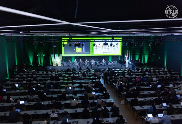 Rashad Nabiyev joins ministerial roundtable at WSIS+20 High-Level Event 2025