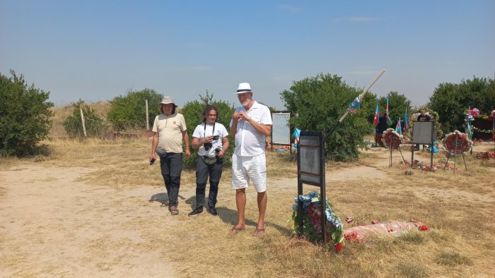International travelers arrive in Aghdam