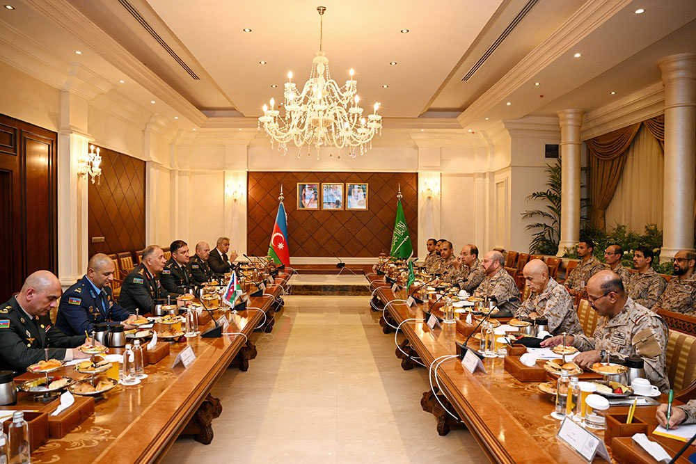   Azerbaijani Defense Ministry presents review of events of last week  