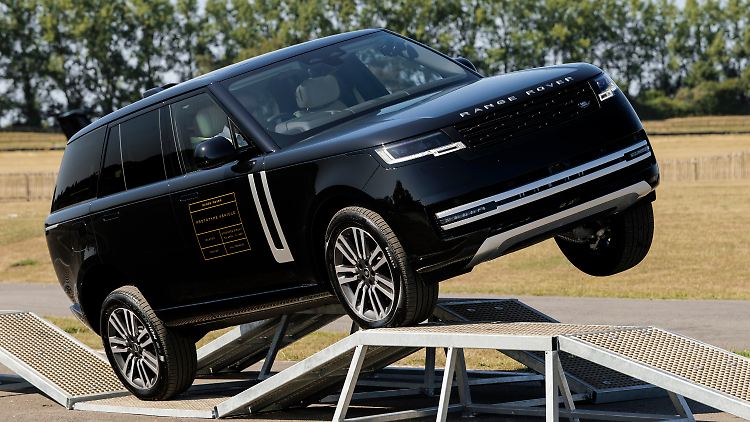  Range Rover EV erstmals ausprobiert - klettern kann er schon mal 