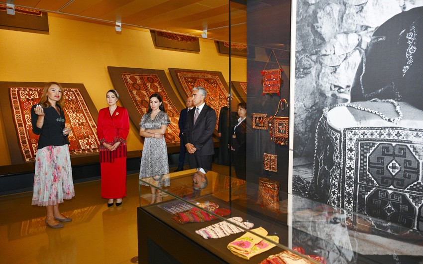 Daughter of Chairman of Halk Maslahaty of Turkmenistan Oguljahan Atabayeva visits Azerbaijan National Carpet Museum