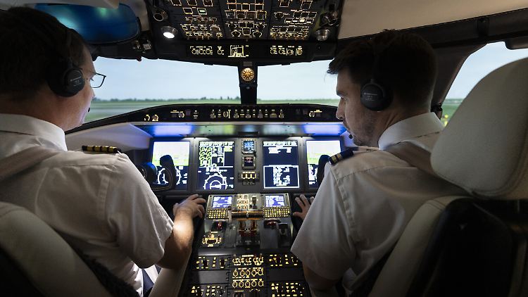   Den Airlines gehen die Piloten aus  