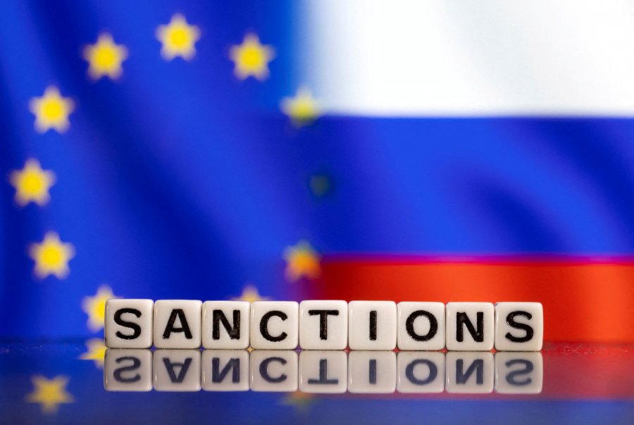 EU agrees new sanctions on Russia