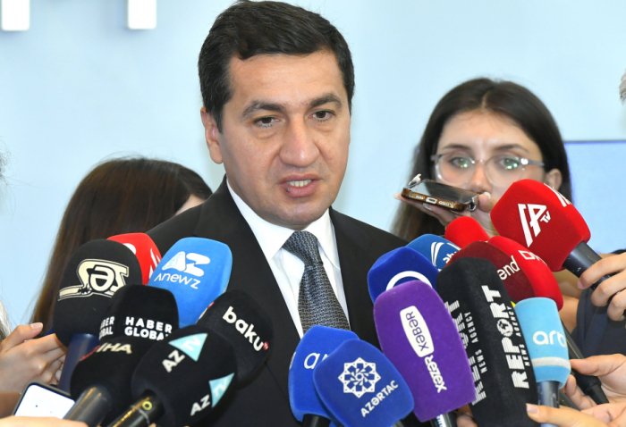 Peşəkar jurnalistika Sİ-nin manipulyativ təsirlərinə məruz qala bilər