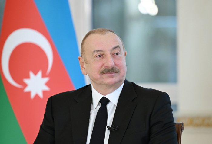       Prezident:    "Azərbaycan milli mətbuatı xalqımızın ən ülvi arzularının reallaşmasına öz töhfəsini verib"  
   