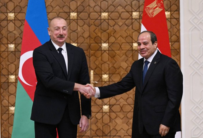    İlham Əliyev Sisini təbrik edib   
