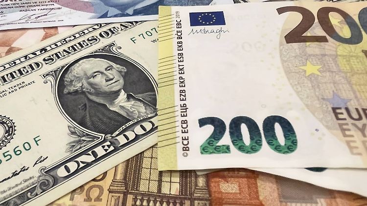   Der starke Euro erfreut Urlauber - und nervt Exporteure  