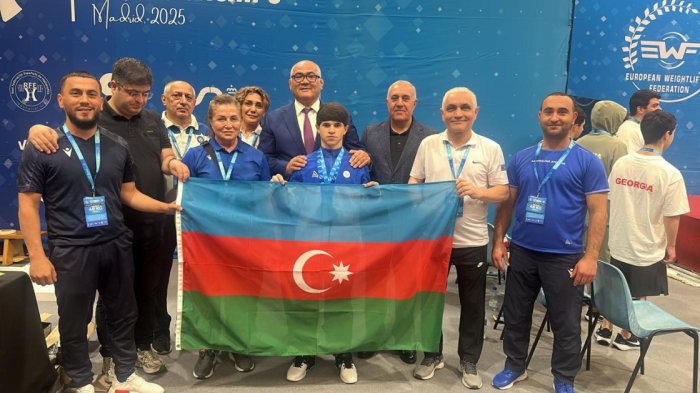 Azərbaycanlı gənc atlet Madriddə qızıl medal qazandı  
