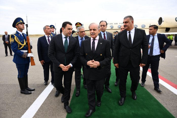   Pakistani PM begins visit to Azerbaijan  