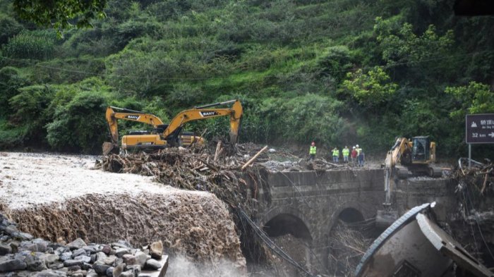 Five missing as heavy rainfall hits SW China