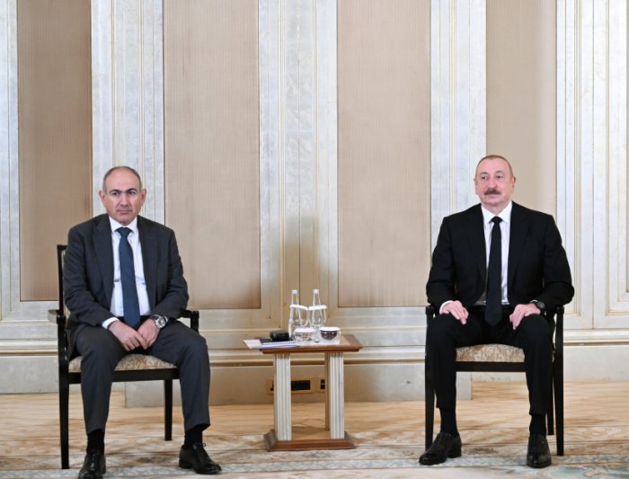 President Ilham Aliyev meets with Armenian PM Pashinyan in Abu Dhabi - UPDATED