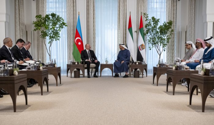 President Ilham Aliyev meets with UAE counterpart in Abu Dhabi