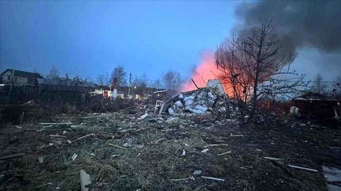 Ukraine says 2 killed, 16 injured in overnight Russian airstrike on capital Kyiv