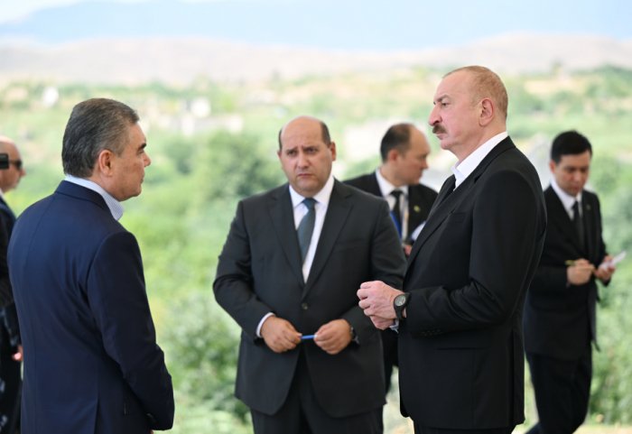   Ilham Aliyev y Gurbanguly Berdimuhamedov visitaron las zonas destruidas de la ciudad de Fuzuli  