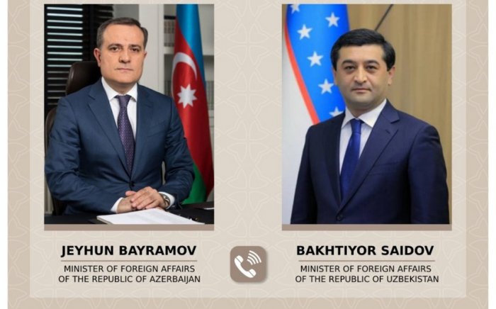 Ceyhun Bayramov özbəkistanlı həmkarı ilə regional vəziyyəti müzakirə edib  
