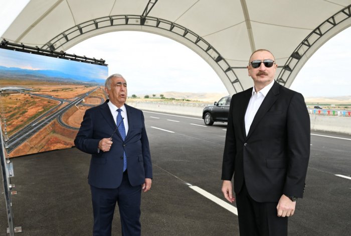    Prezident Əhmədbəyli-Füzuli-Şuşa yolunun açılışında iştirak edib |  FOTOLAR   
