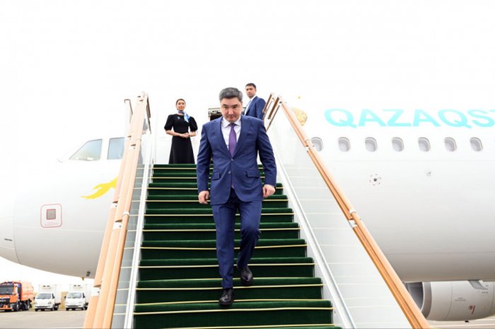    Qazaxıstanın Baş naziri Azərbaycana gəlib   