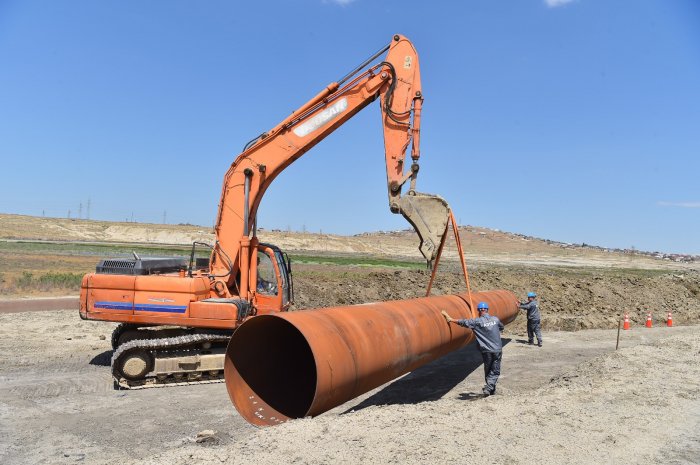 İstismar müddəti başa çatan su xətti dəyişdirilir