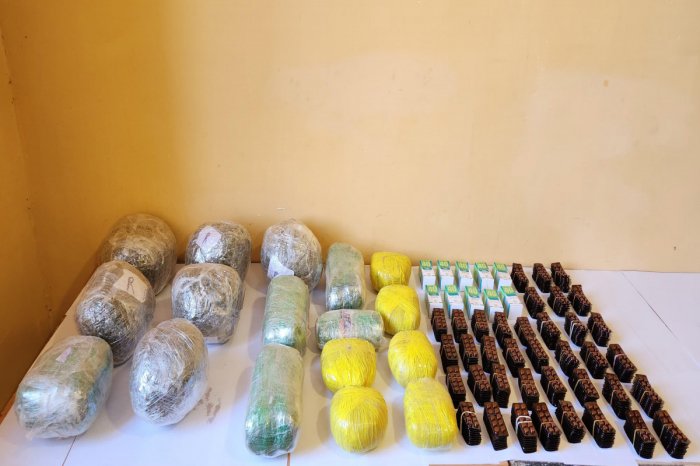   İrandan külli miqdarda narkotik keçirilməsinin qarşısı alınıb     
