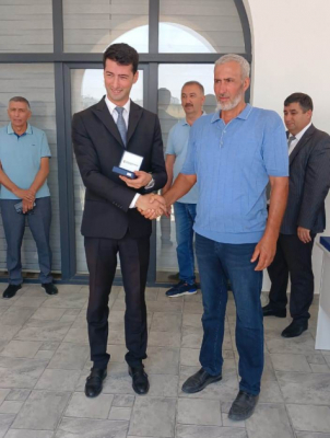  60 familias reubicadas en la aldea de Khidirli, Aghdam, reciben las llaves de sus casas  