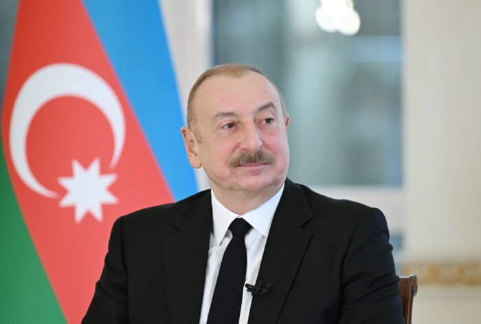    İlham Əliyev monqolustanlı həmkarına təbrik ünvanlayıb   
