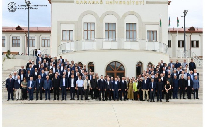 Azərbaycan diplomatları Qarabağ Universitetində sessiya keçiriblər |  FOTO 