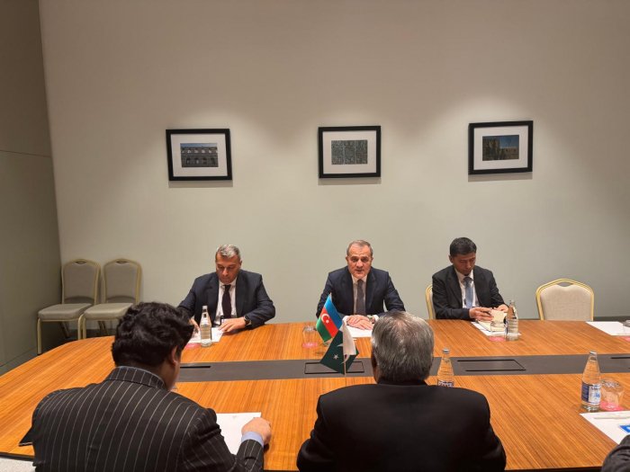   Azerbaijani, Pakistani FMs discuss international issues in Khankendi  
