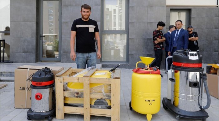 Füzulidə bir qrup sakinə özünüməşğulluq proqramı üzrə aktivlər verilib  

