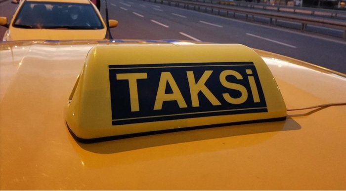 Taksi fəaliyyəti üçün qeydiyyat keçmiş sürücülərin sayı açıqlanıb  
