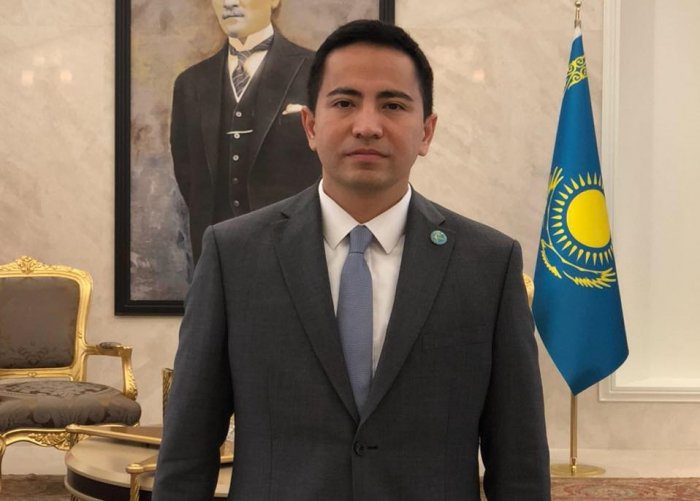 Qazaxıstan səfiri Azərbaycanı təbrik edib