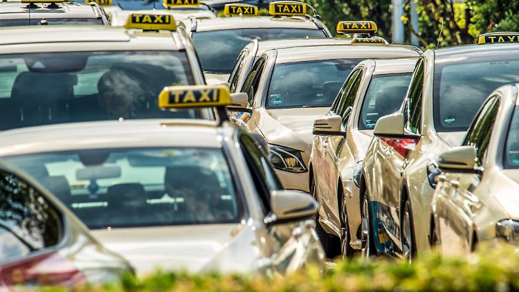   Der langsame Abschied vom Taxi-Beige  