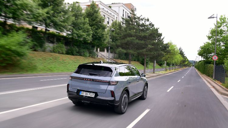   Erste Fahrt im ultrastarken Opel Grandland mit Allrad  
